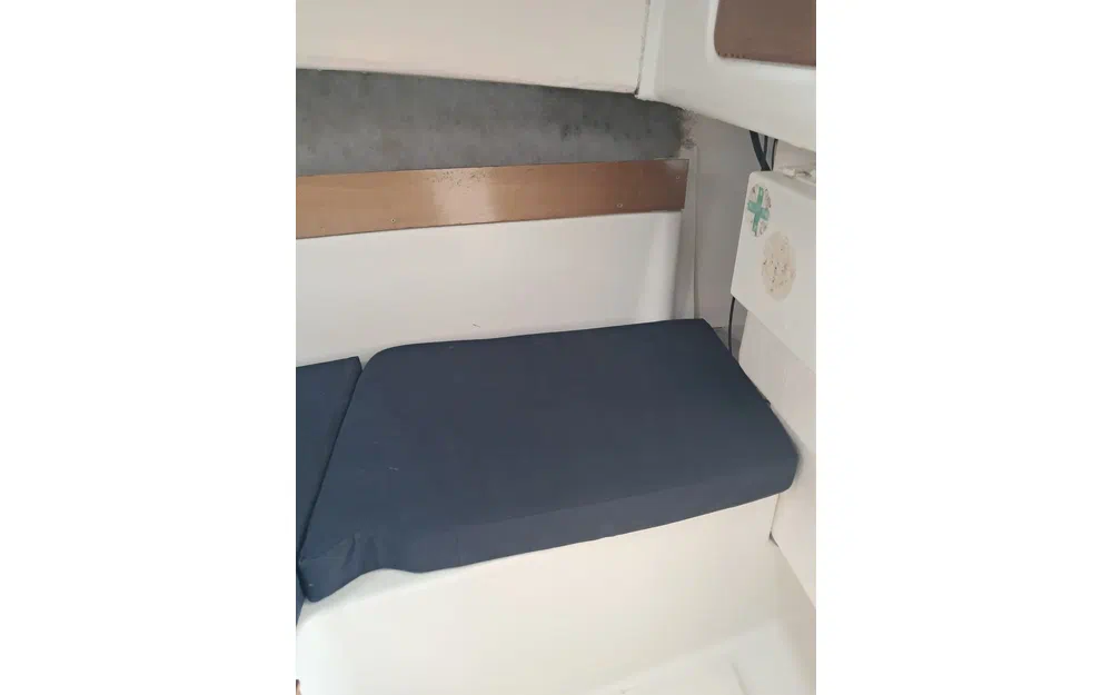 slider 10 Beneteau Calanque 550