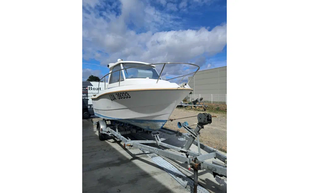 slider 3 Beneteau Calanque 550