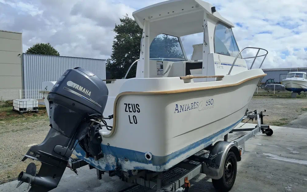 slider 4 Beneteau Calanque 550