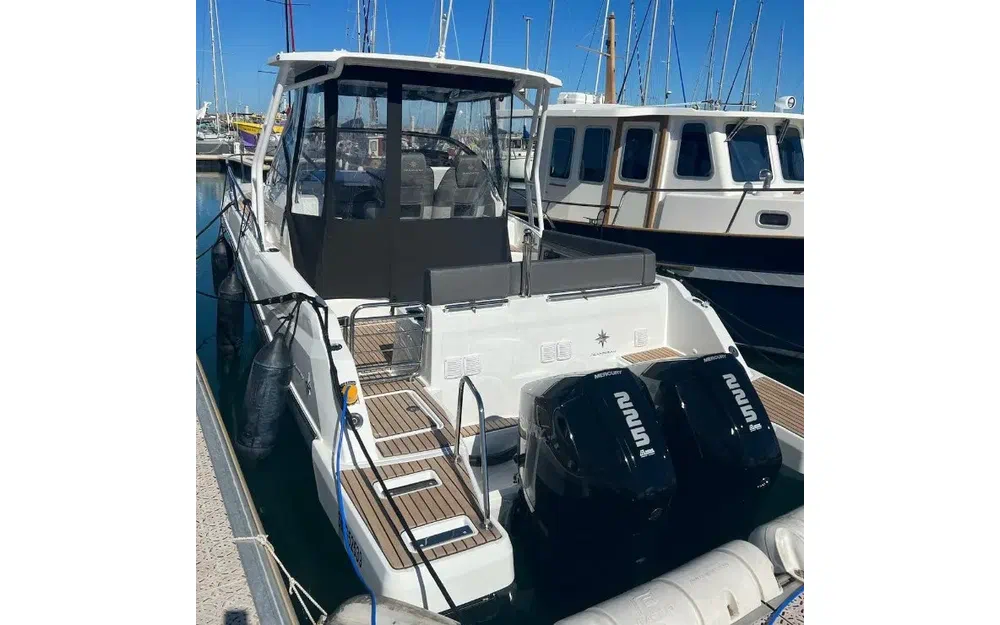 slider 5 Jeanneau Cap Camarat