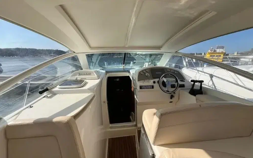 slider 9 Jeanneau Prestige 30 S