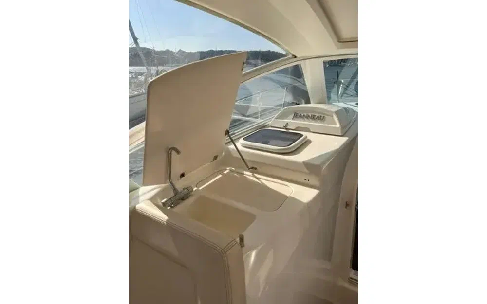 slider 10 Jeanneau Prestige 30 S