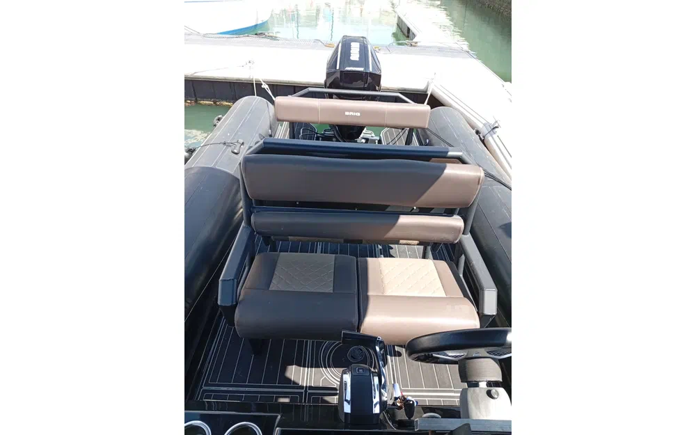 slider 11 Brig Navigator 24