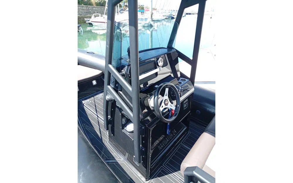 slider 7 Brig Navigator 24