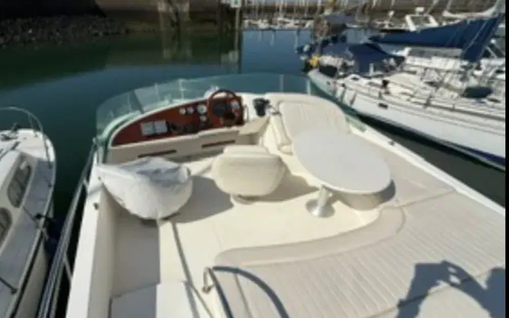 slider 18 Jeanneau Prestige 36 Fly