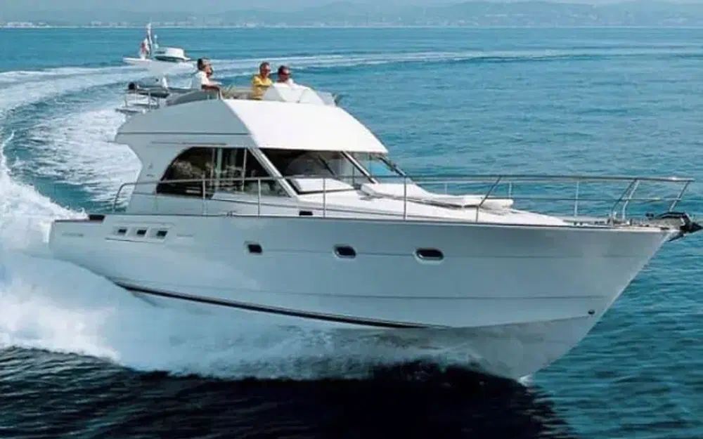 slider 1 Beneteau Antares 13.80