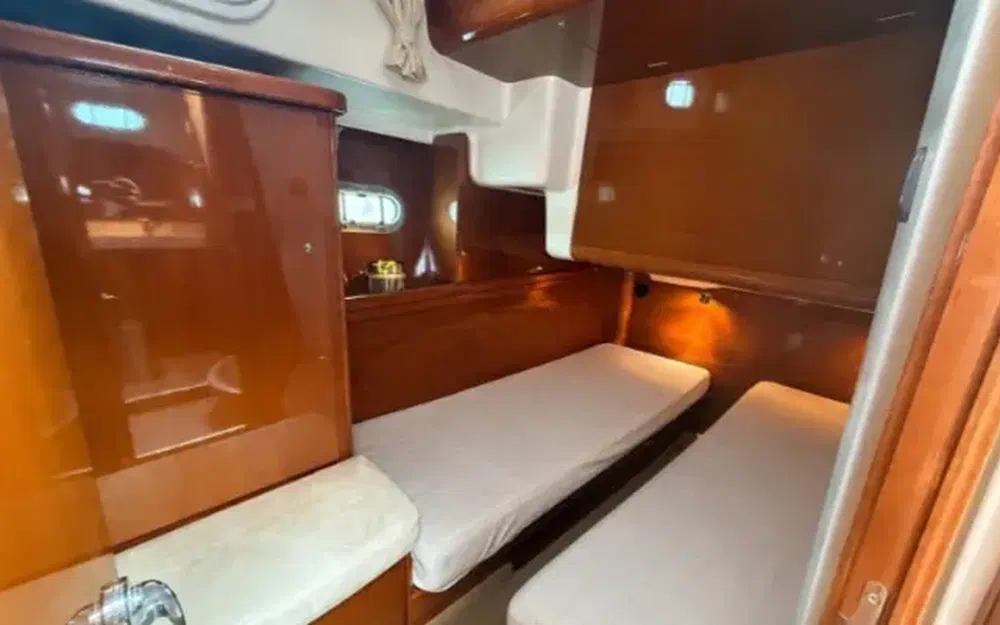 slider 7 Beneteau Antares 13.80