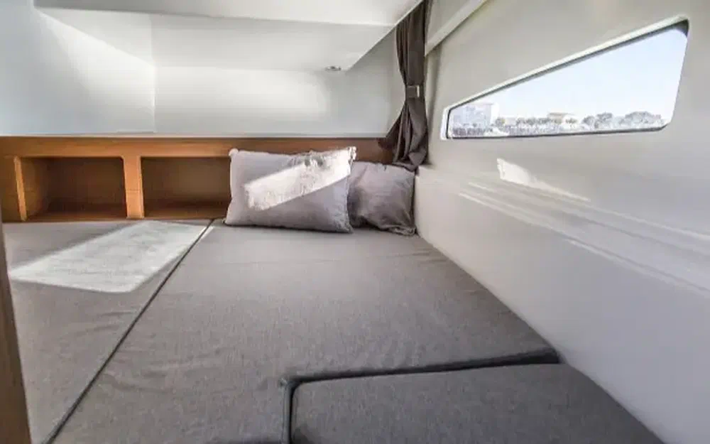 slider 14 Beneteau Antares 9 OB