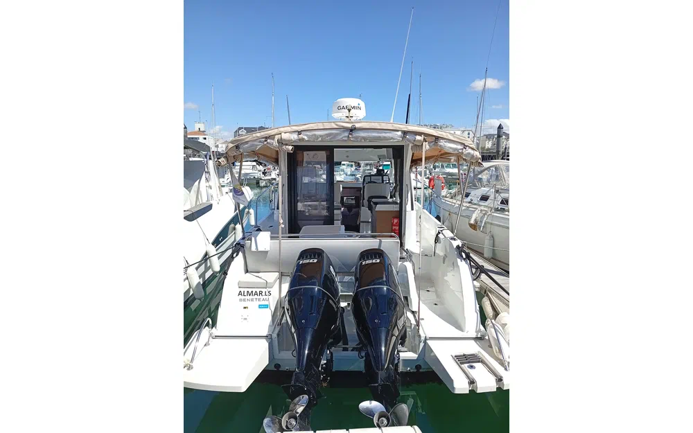 slider 15 Beneteau Antares 9 OB