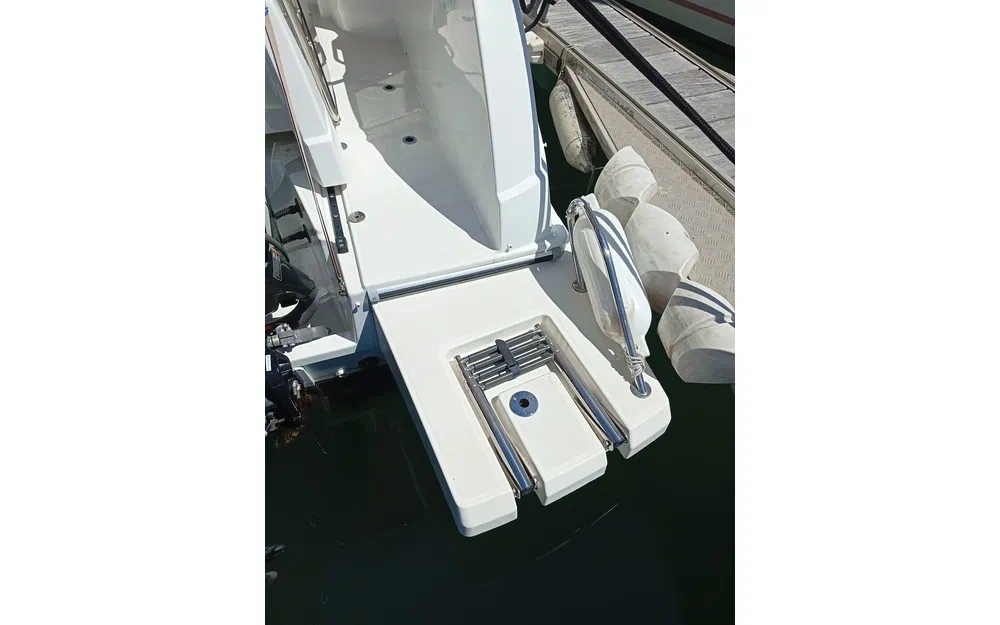 slider 16 Beneteau Antares 9 OB