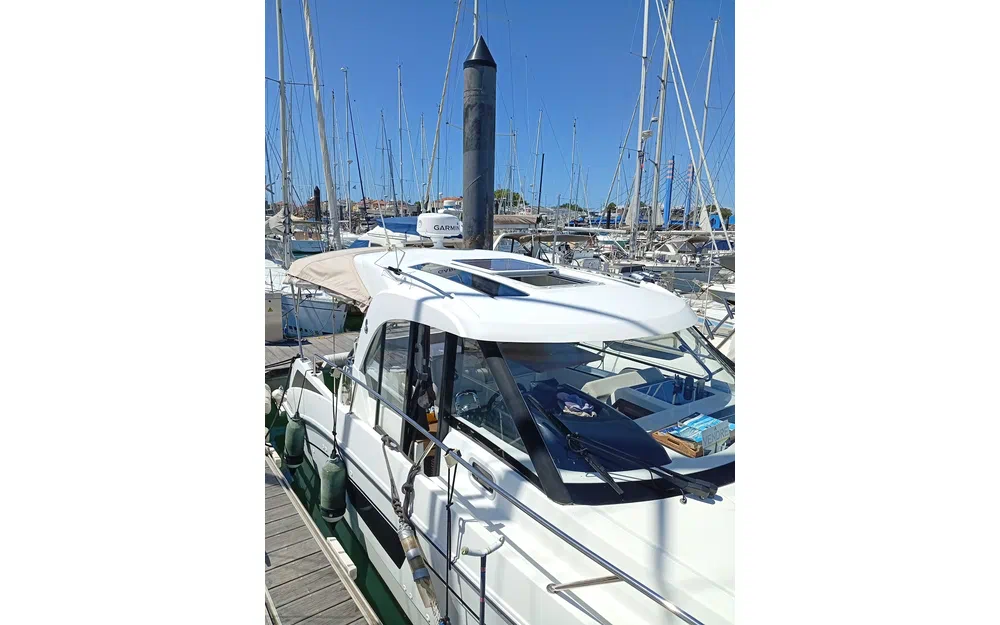 slider 20 Beneteau Antares 9 OB