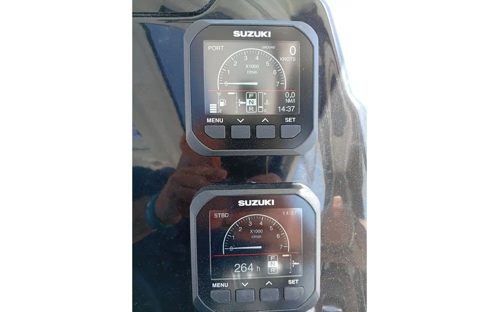 slider 7 Beneteau Antares 9 OB