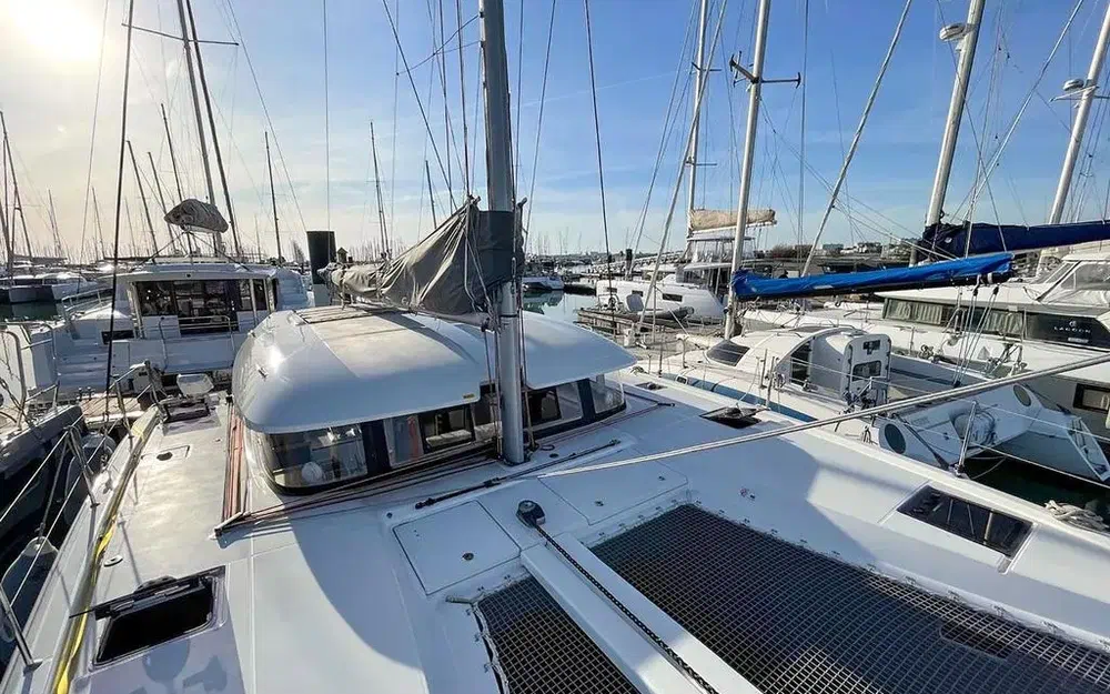 slider 7 Excess Catamarans Excess 11
