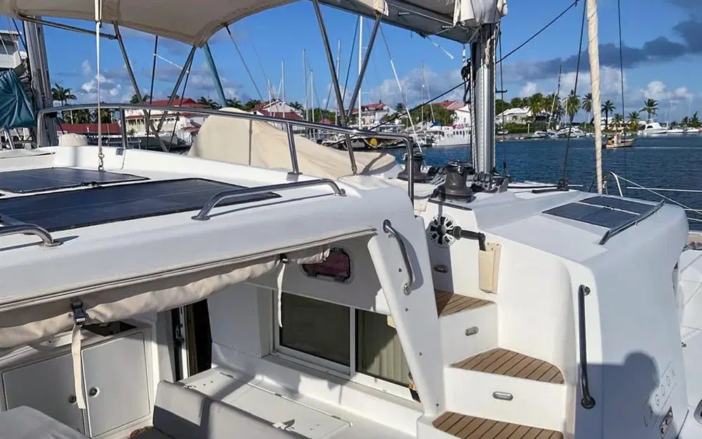 slider 9 Lagoon 440