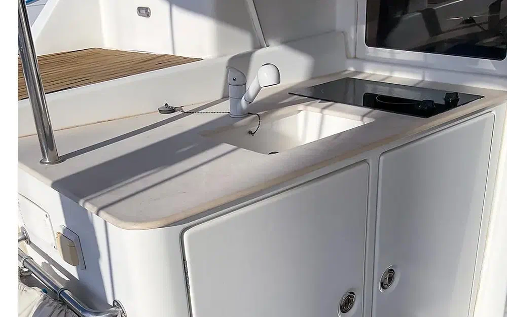 slider 8 Lagoon 440