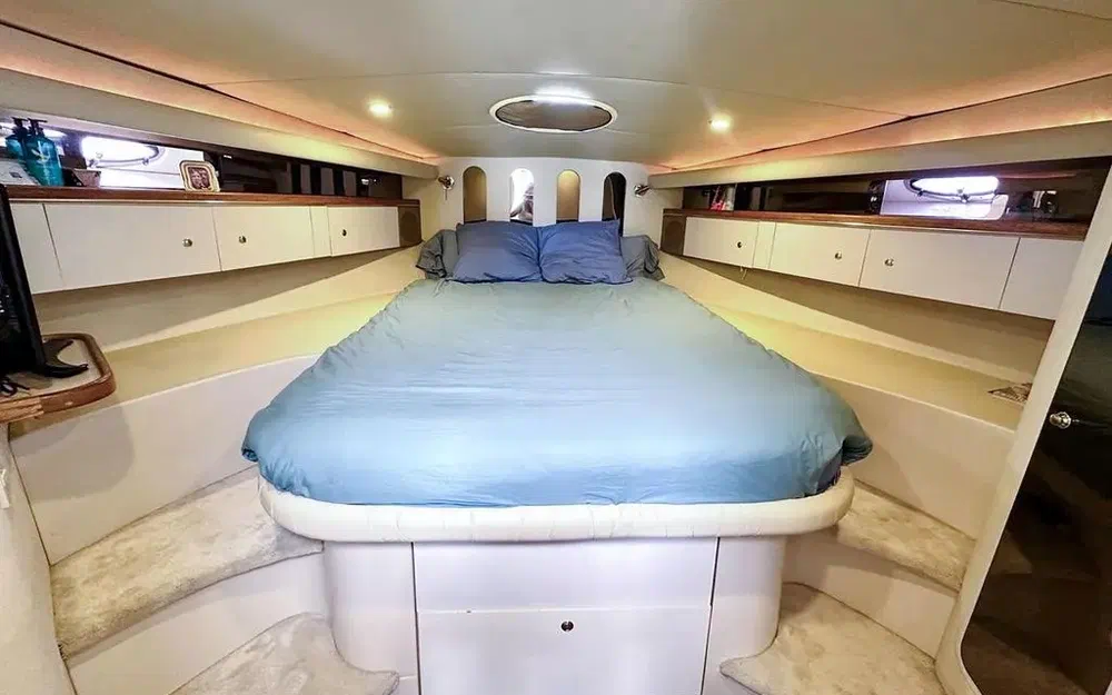 slider 21 Cruisers Yachts 4270 Esprit