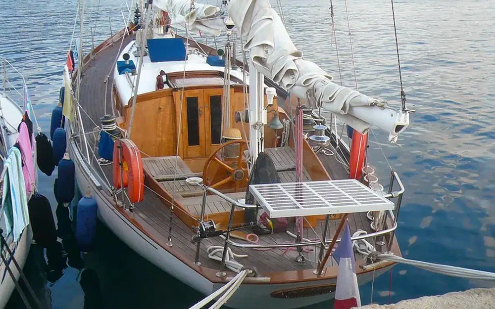 slider 6 Berthon Yachts Classique Plan Holman