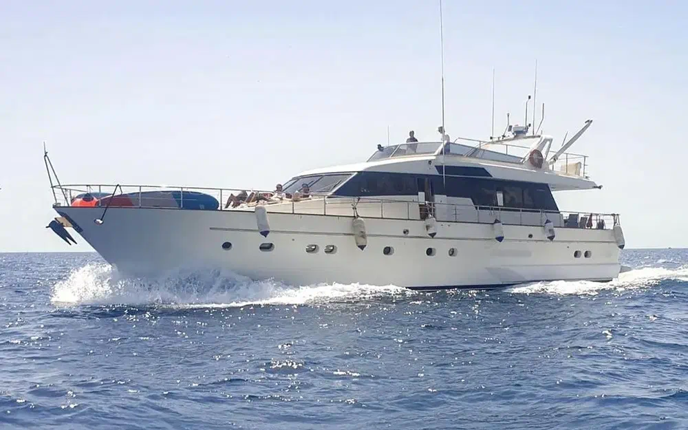slider 25 San Lorenzo 70