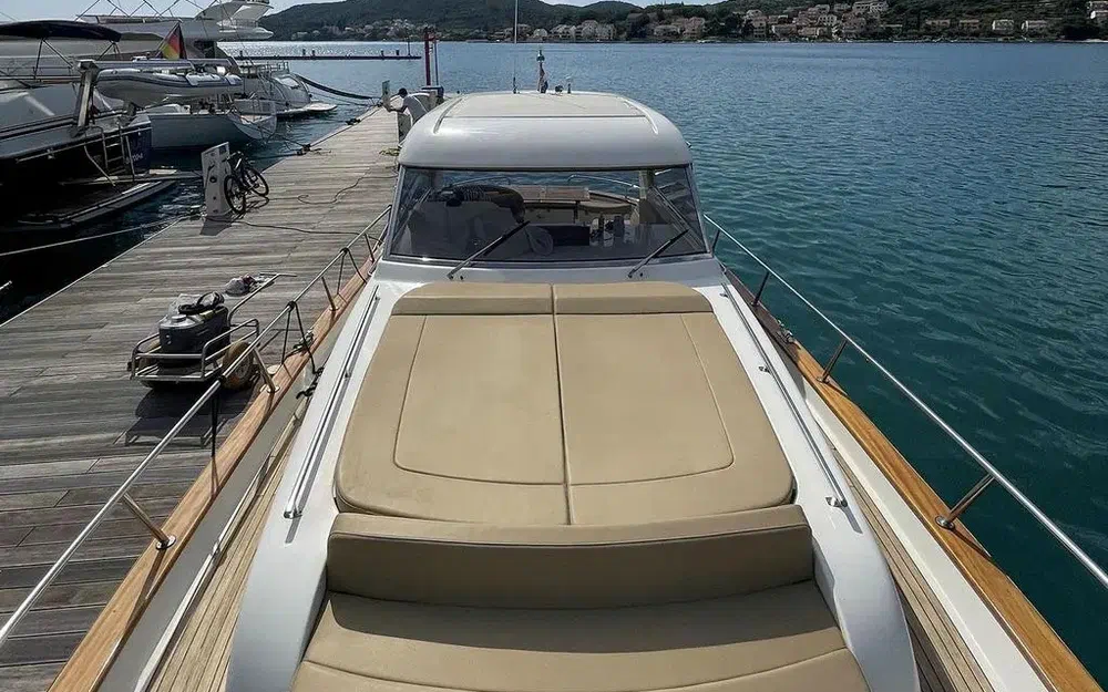 slider 2 Apreamare 38 Open