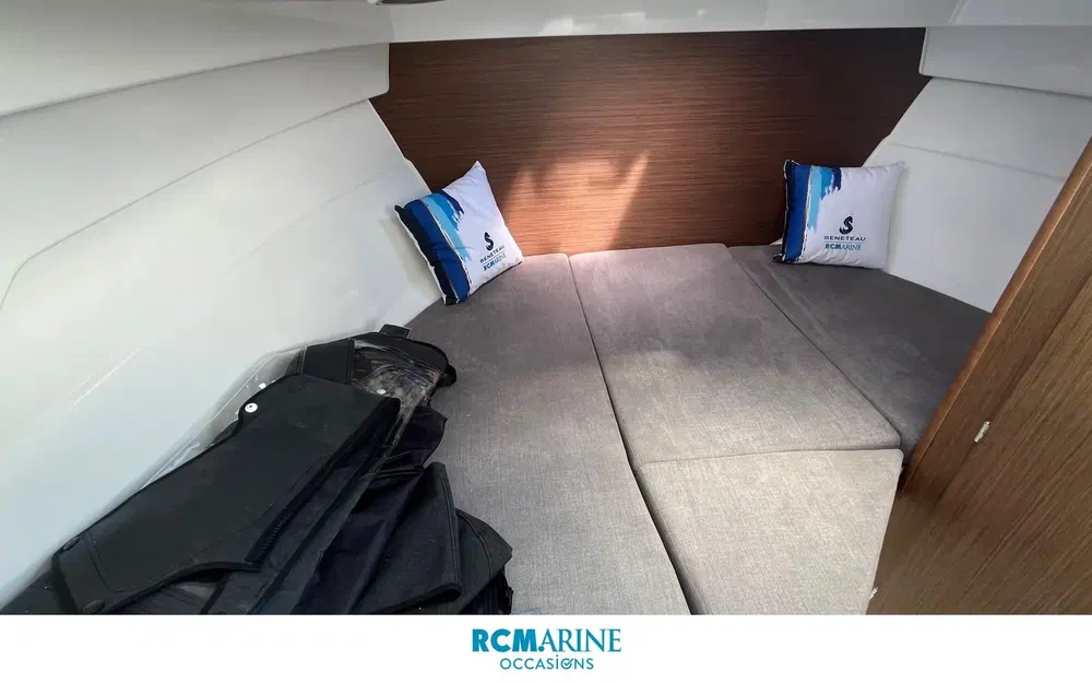 slider 9 Beneteau Antares 7 OB