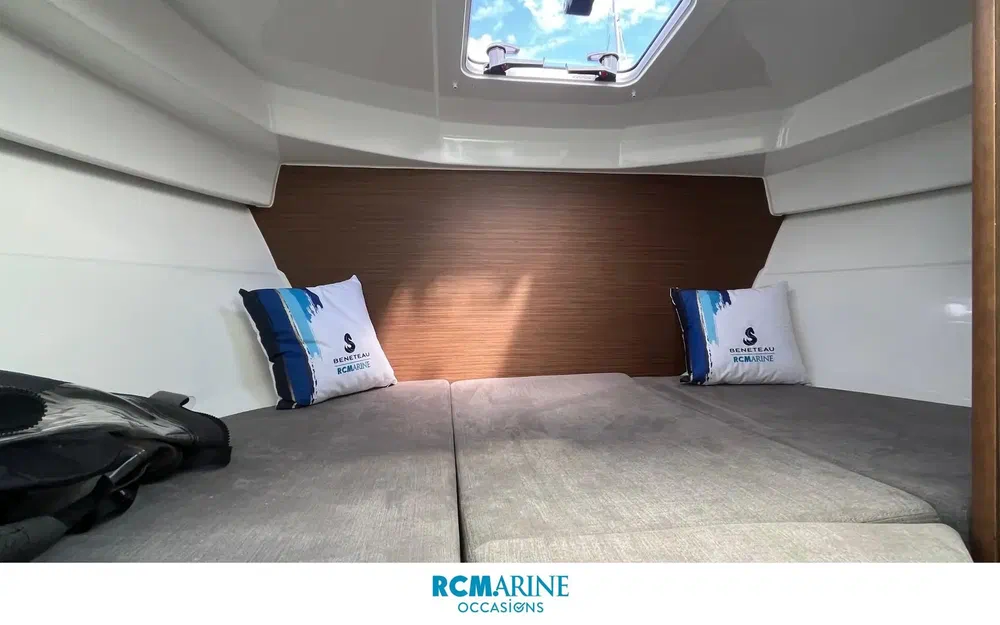 slider 10 Beneteau Antares 7 OB