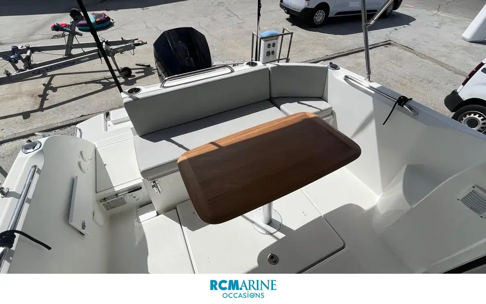 slider 4 Beneteau Antares 7 OB