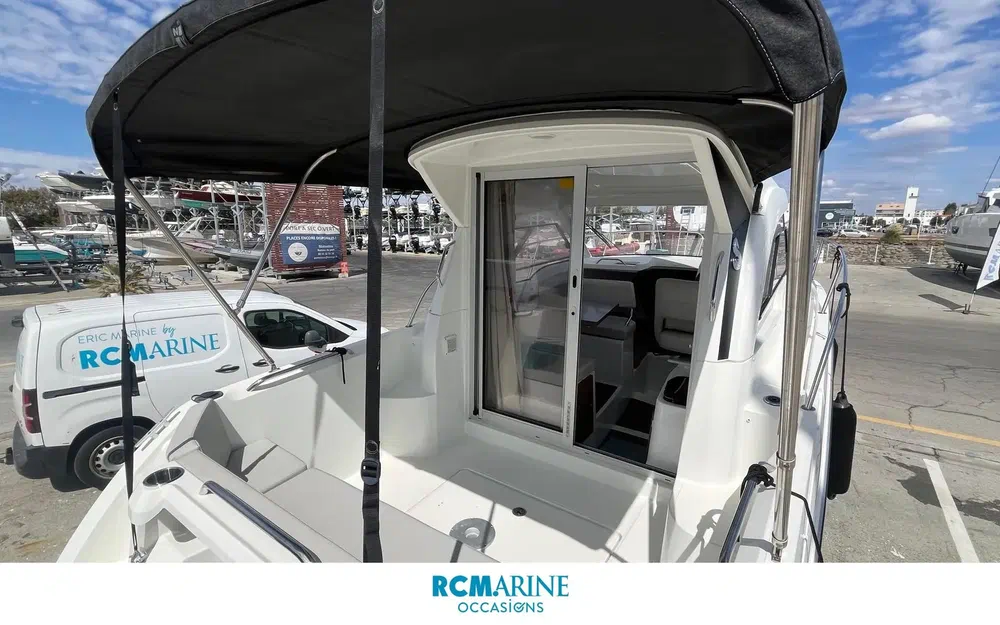 slider 6 Beneteau Antares 7 OB