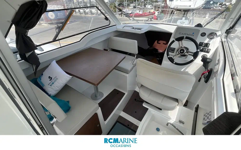 slider 7 Beneteau Antares 7 OB