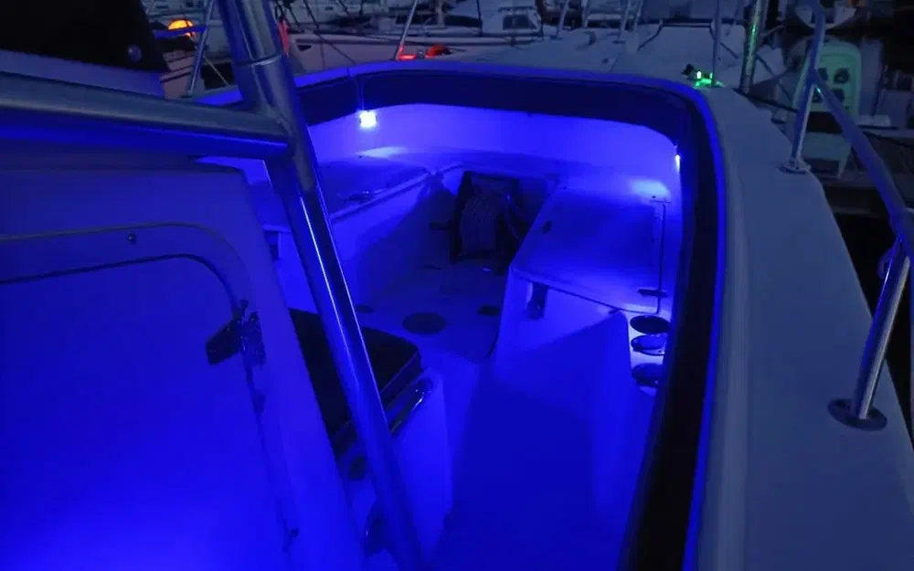 slider 14 Boston Whaler 26 Outrage