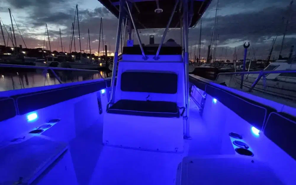 slider 15 Boston Whaler 26 Outrage