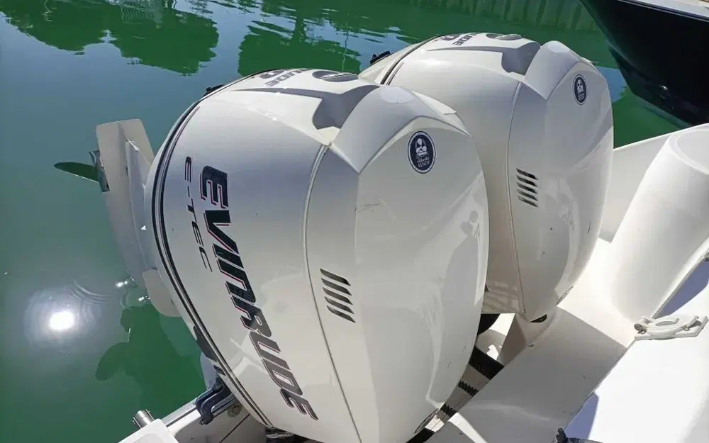slider 19 Boston Whaler 26 Outrage