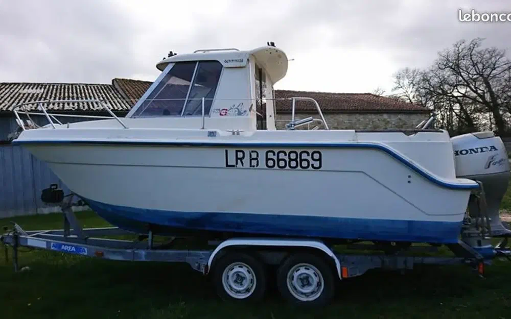 slider 1 Guymarine GM 640