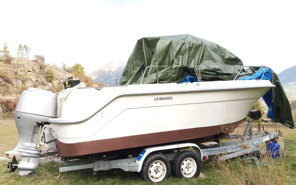 slider 4 Guymarine GM 640