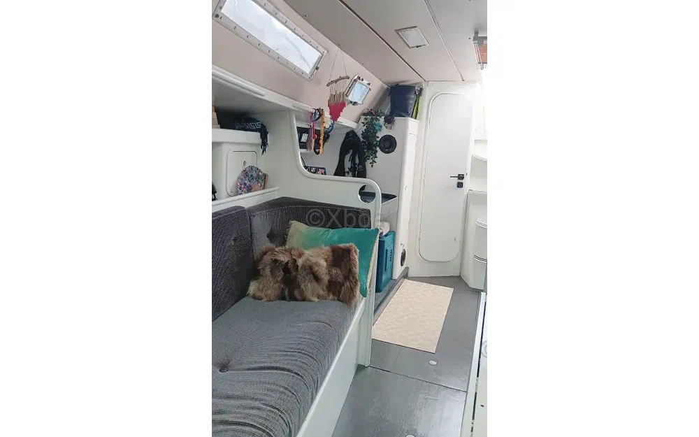 slider 9 Beneteau First 375