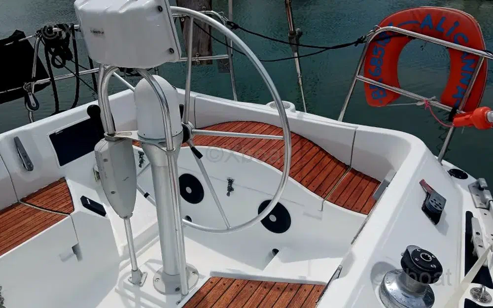 slider 3 Beneteau First 375