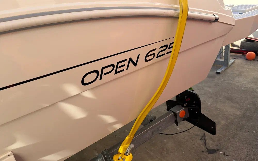 slider 2 Pacific Craft 625 Open Trendy