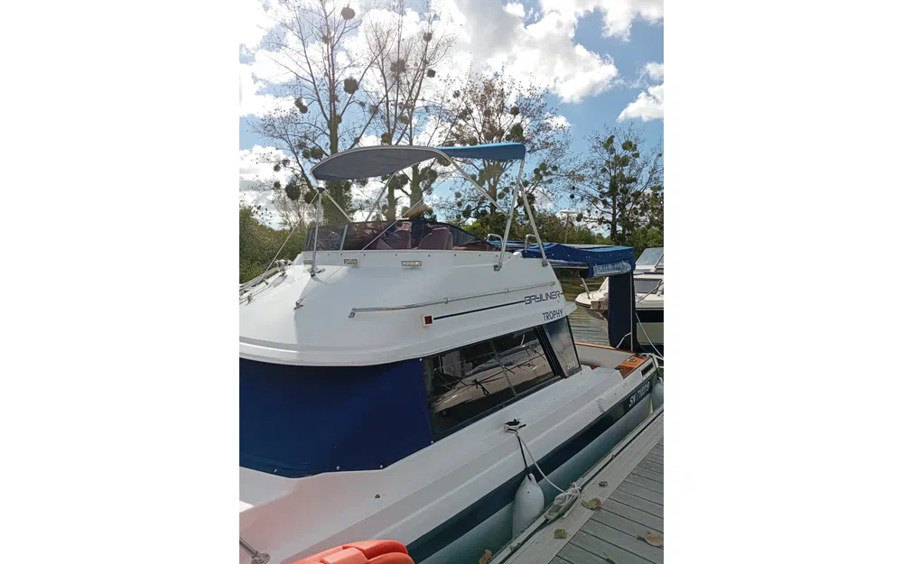 slider 9 Bayliner Trophy
