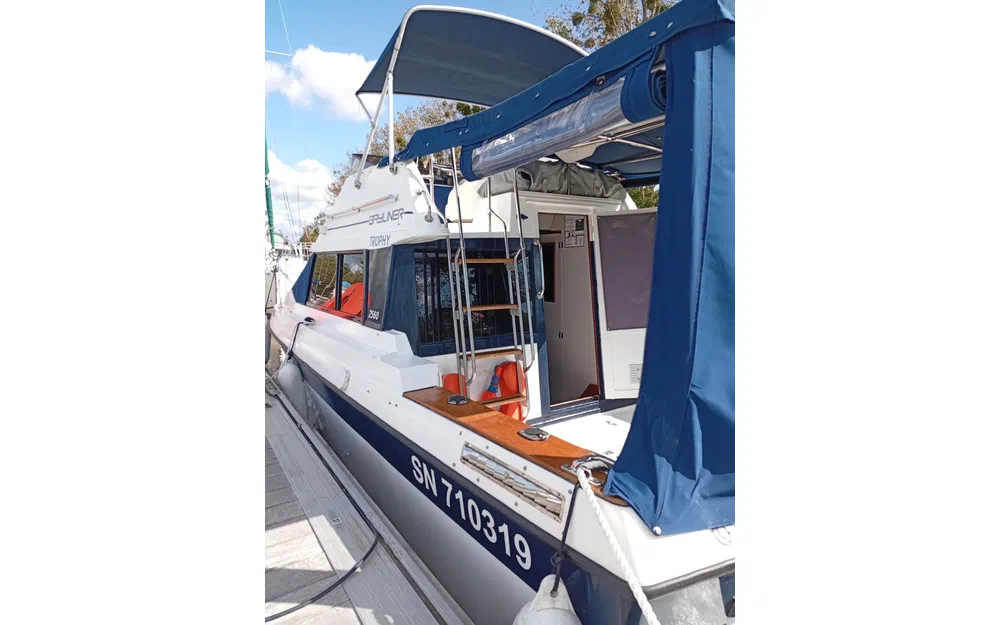 slider 3 Bayliner Trophy