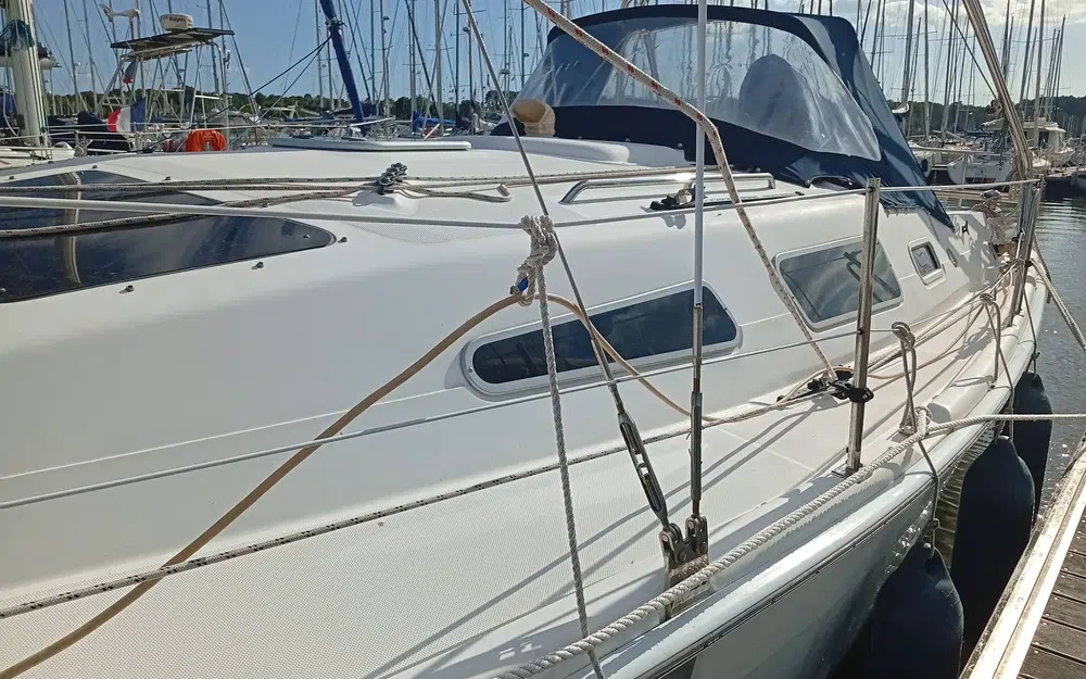 slider 18 Hunter 33
