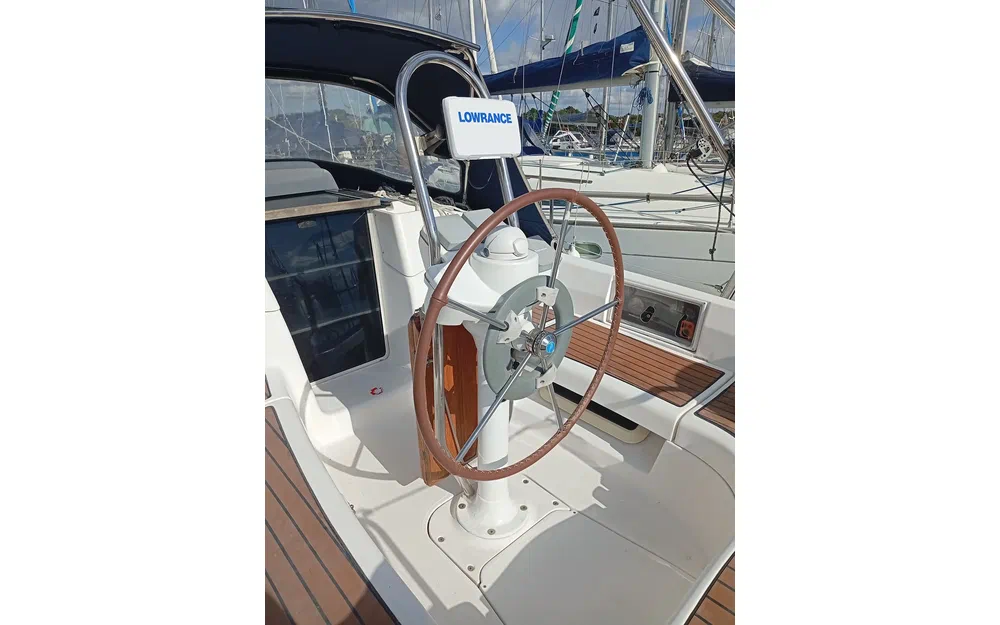 slider 23 Hunter 33