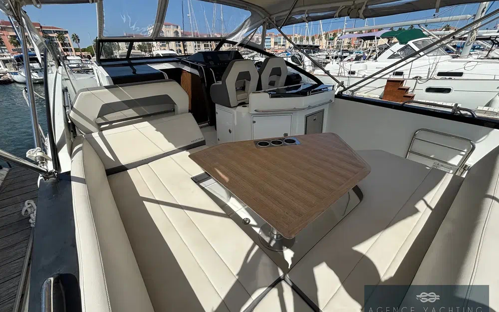 slider 16 Beneteau Flyer 10