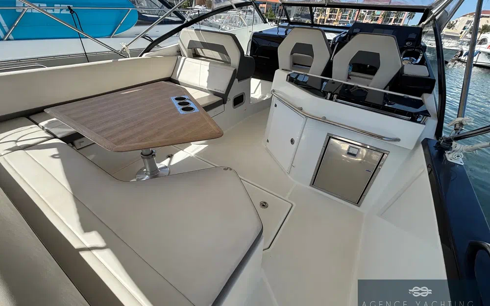 slider 17 Beneteau Flyer 10