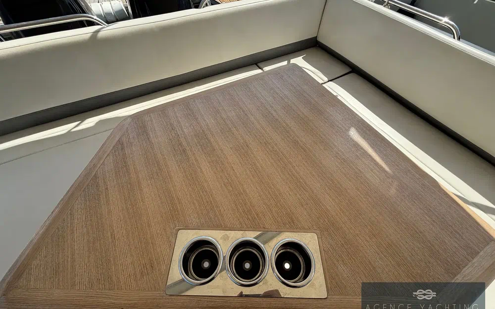 slider 20 Beneteau Flyer 10