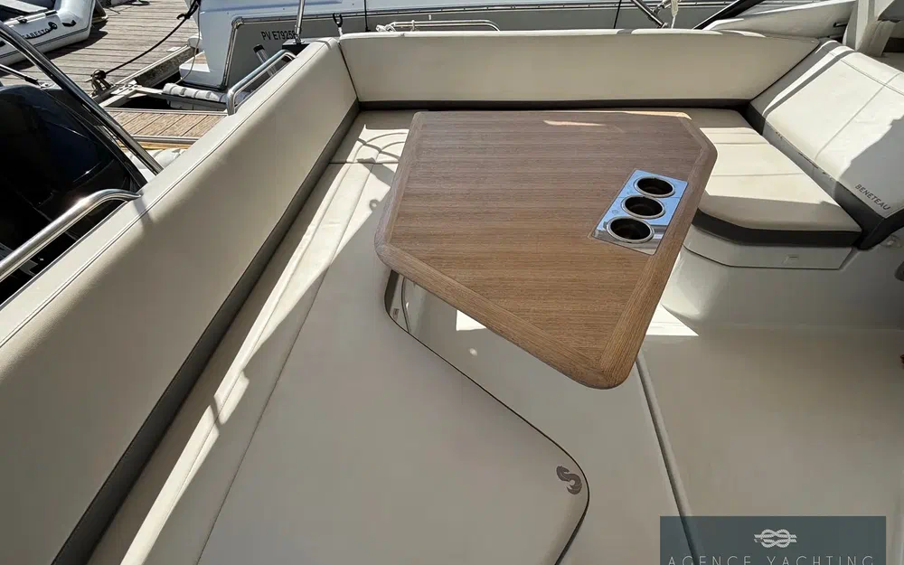 slider 21 Beneteau Flyer 10