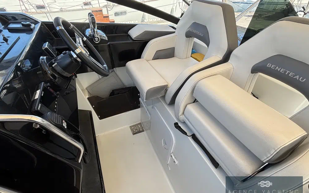 slider 24 Beneteau Flyer 10