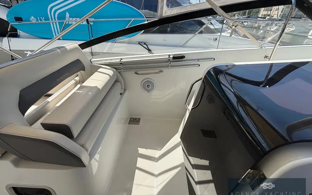 slider 25 Beneteau Flyer 10