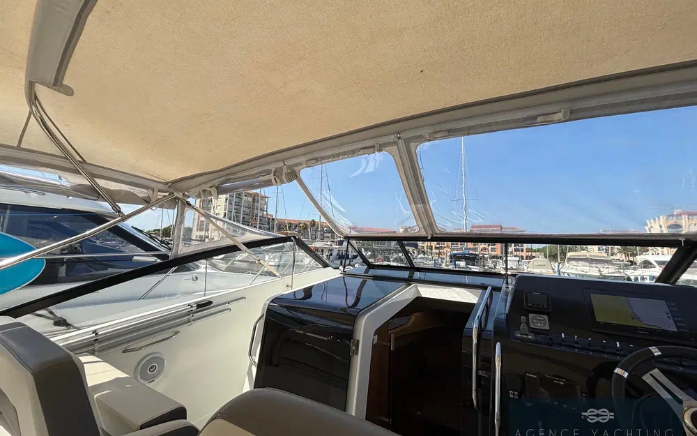 slider 36 Beneteau Flyer 10