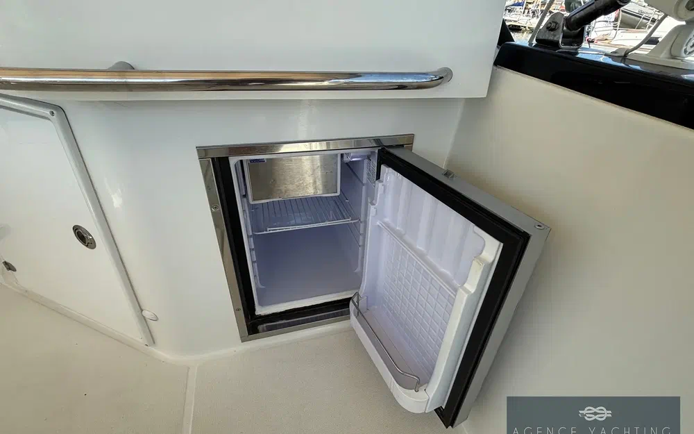 slider 42 Beneteau Flyer 10