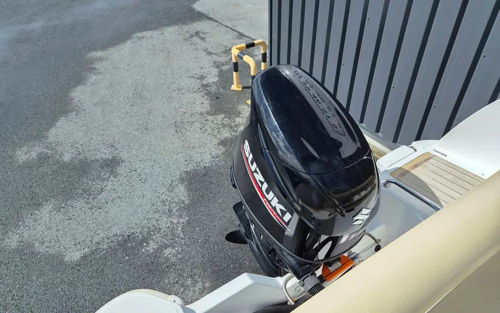 slider 14 Beneteau Antares 650 HB