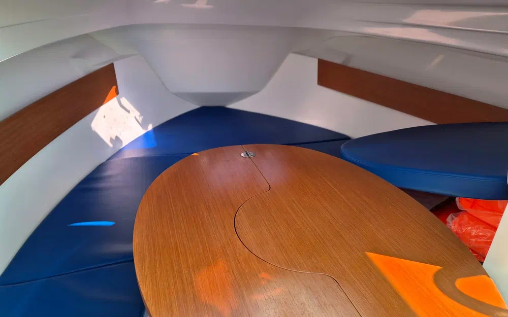 slider 22 Beneteau Antares 650 HB